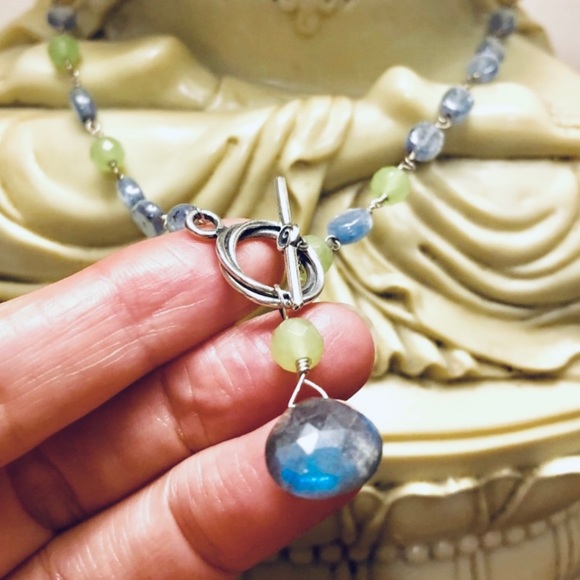 NWOT Artisan Labradorite, Pearl & Jade Necklace - Picture 5 of 7